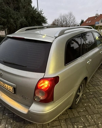 Toyota Avensis cena 14500 przebieg: 443000, rok produkcji 2008 z Konin małe 29